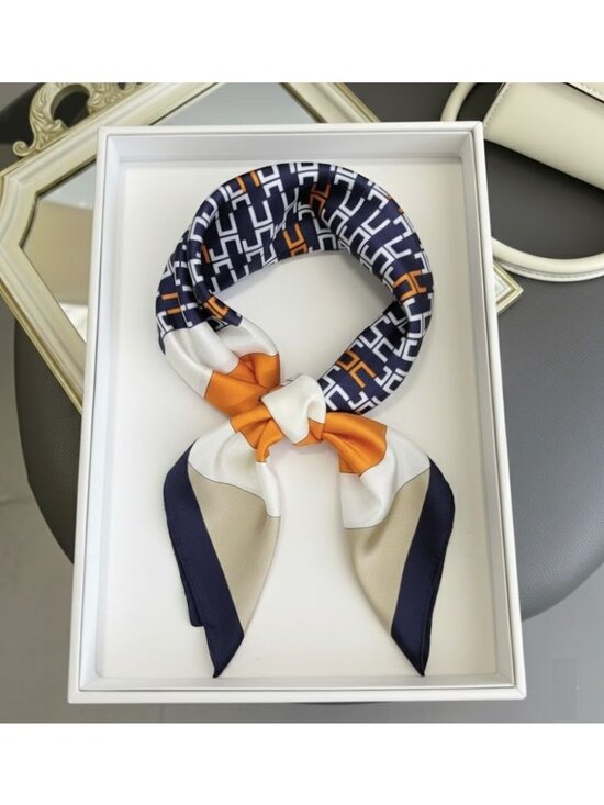 ❤️Elegant Luxury Bandana Square Scarf Silky Satin Soft ORANGE BLUE Geometric New - Picture 2 of 9